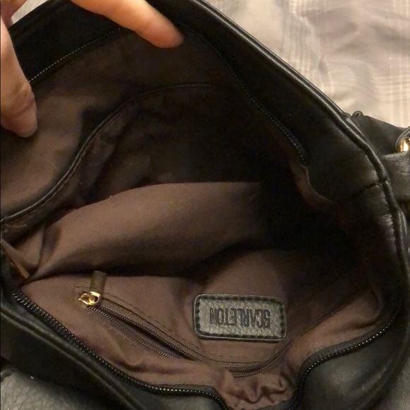 🔴Black Crossbody Purse!🔴 - Picture 3 of 5